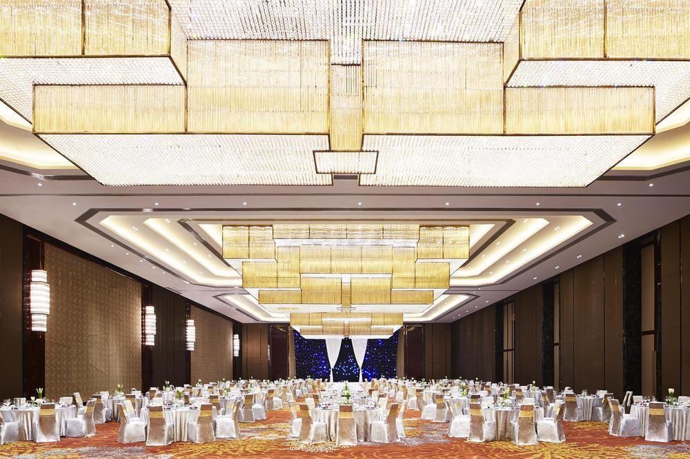 Sheraton Grand Zhengzhou Hotel Exterior foto