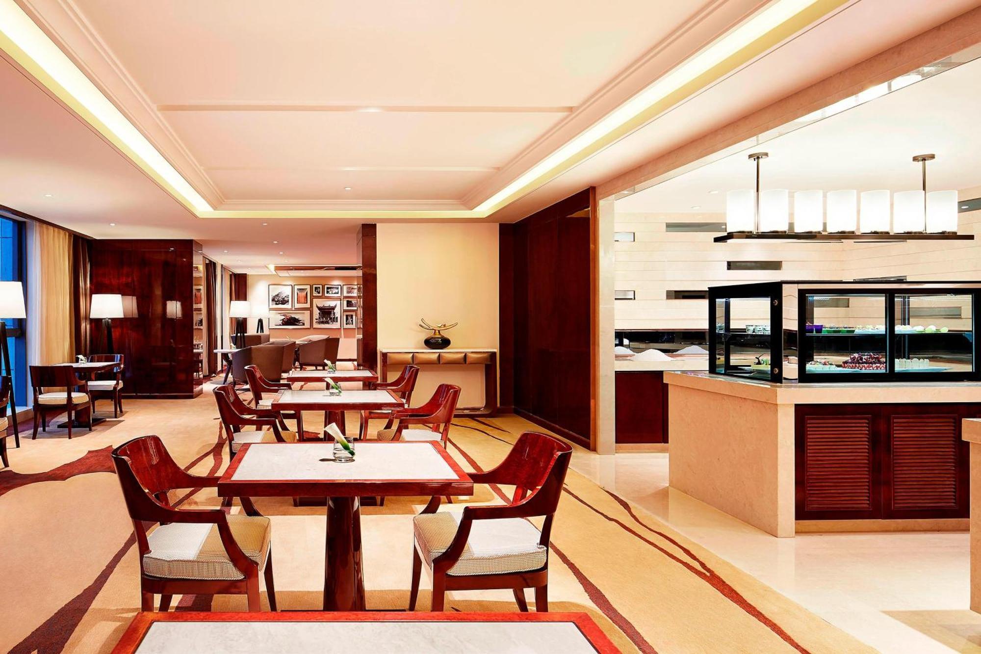 Sheraton Grand Zhengzhou Hotel Exterior foto
