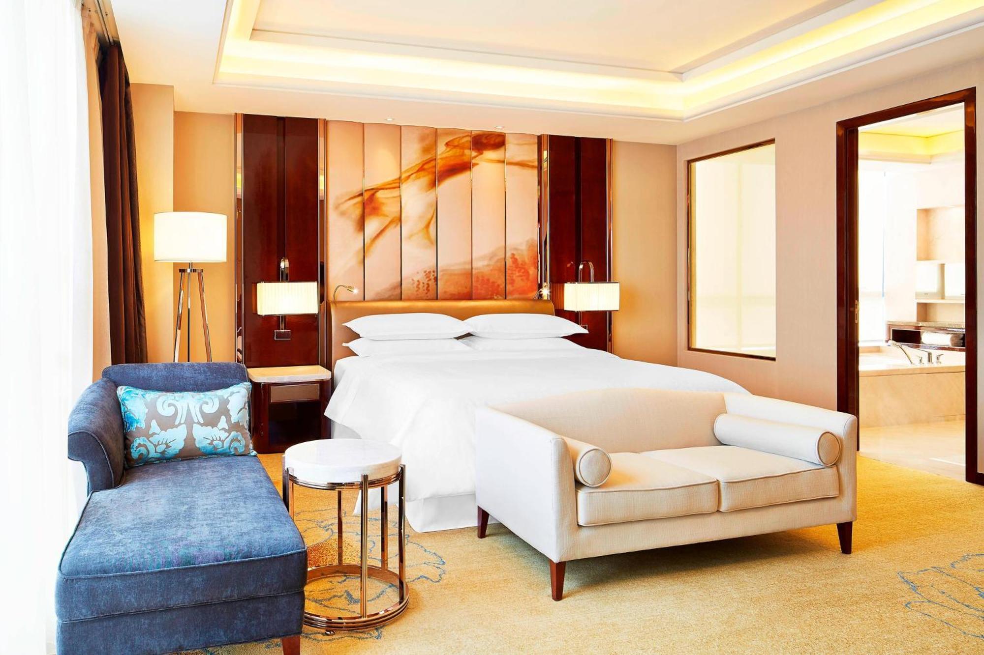 Sheraton Grand Zhengzhou Hotel Exterior foto